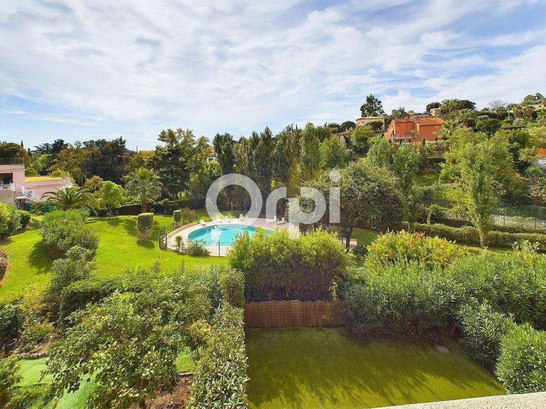 Appartement à MANDELIEU-LA-NAPOULE