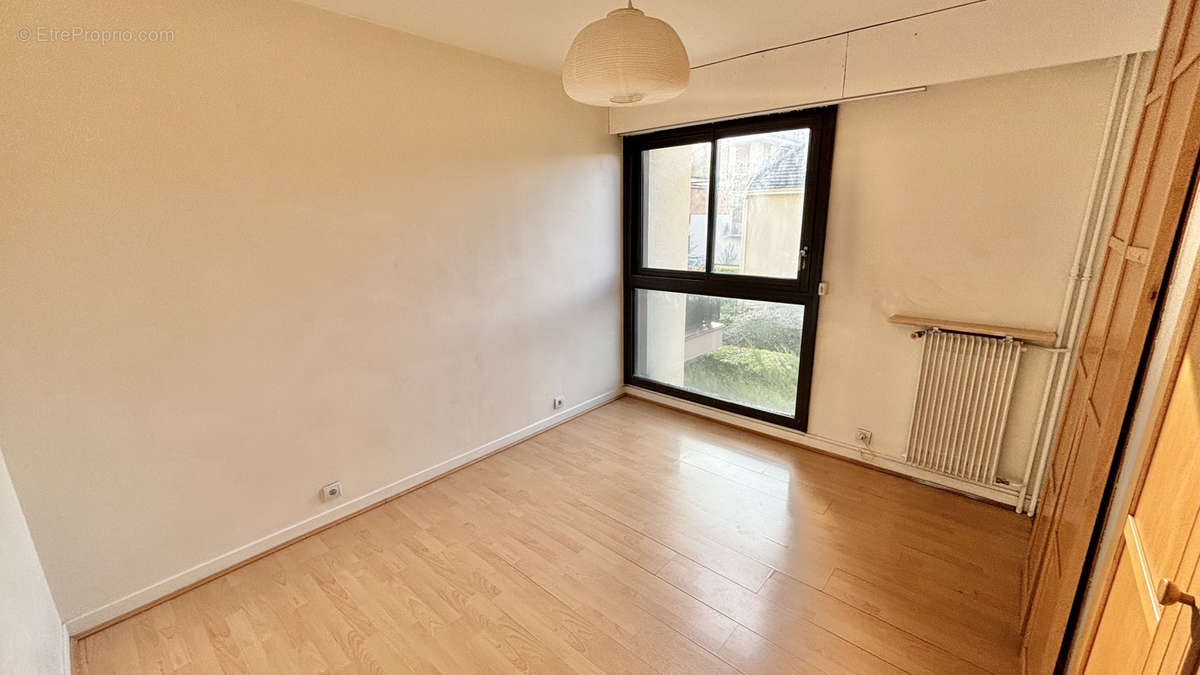 Appartement à ENGHIEN-LES-BAINS