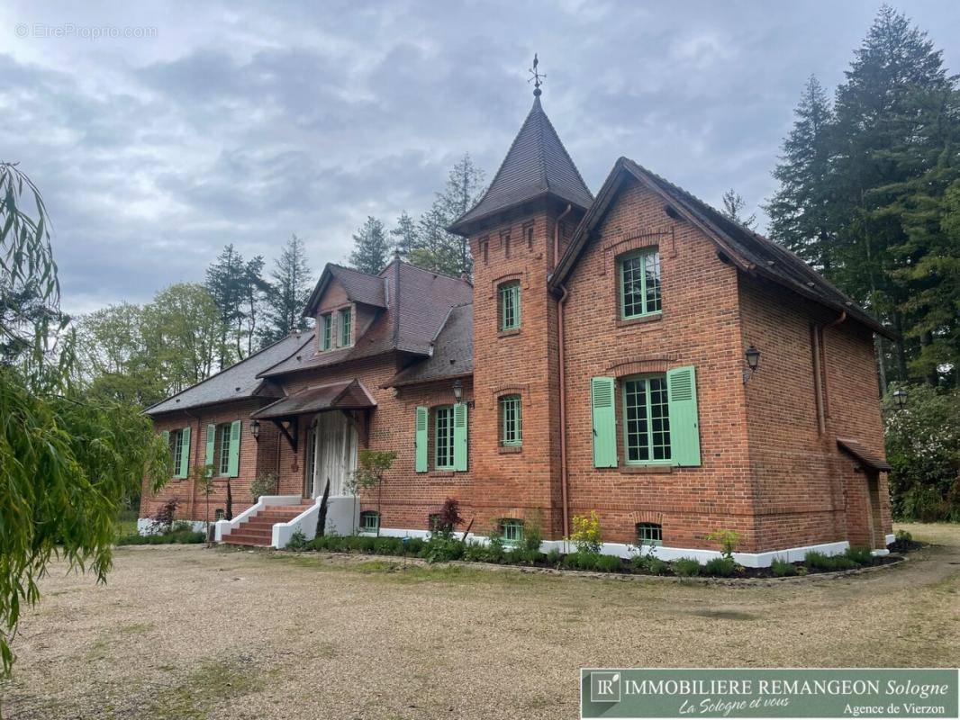 Maison à LAMOTTE-BEUVRON