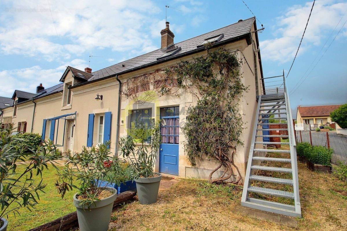 Maison à SAINT-GERMAIN-DU-PUY