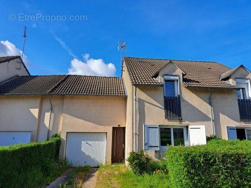 Maison à AUBIGNY-SUR-NERE