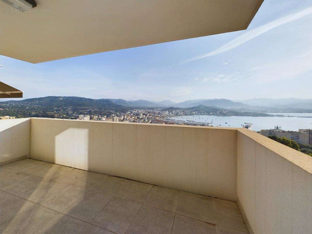 Appartement à AJACCIO