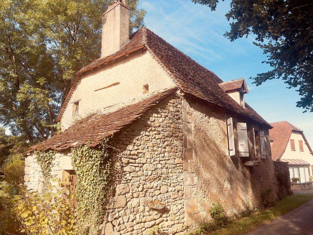 Maison à LACAPELLE-MARIVAL