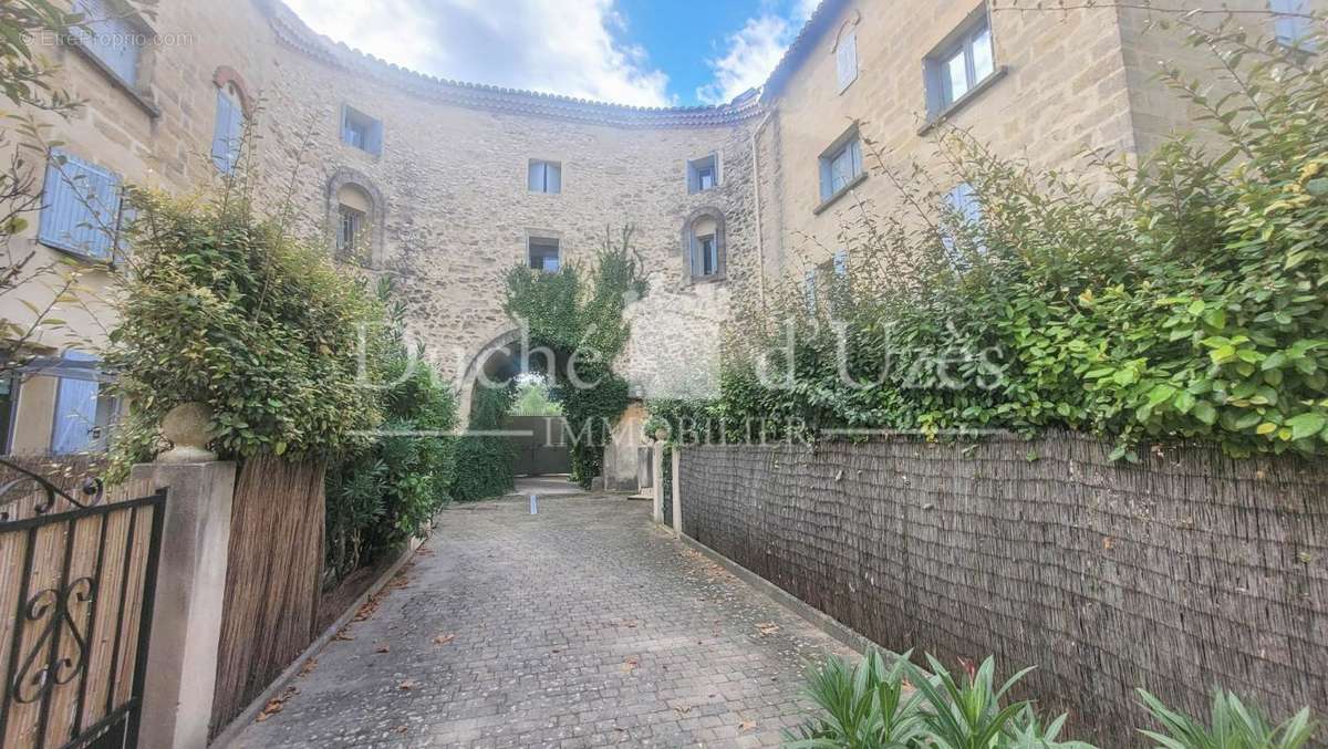 Appartement à UZES