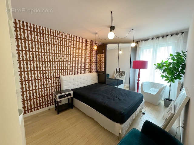 Appartement à VERNEUIL-SUR-SEINE