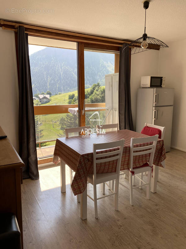 Appartement à LE CHATEL