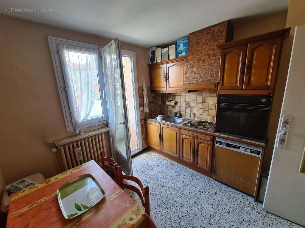 Appartement à SAINT-ETIENNE