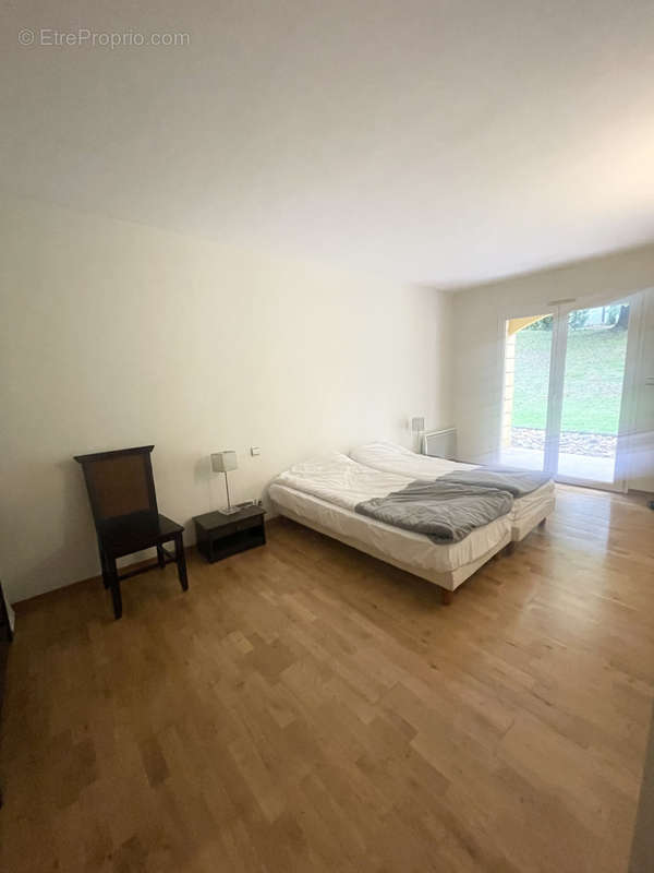 Appartement à CASTELNAUD-DE-GRATECAMBE