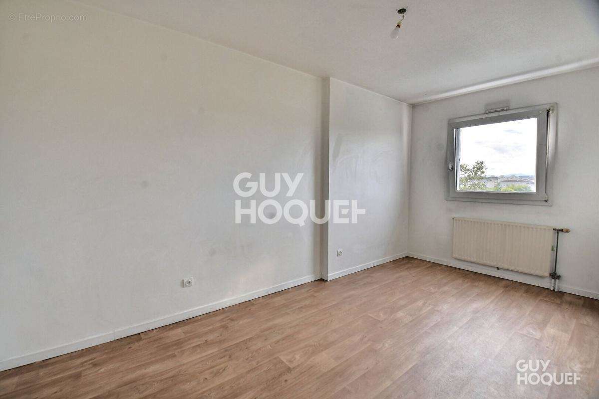 Appartement à LYON-8E