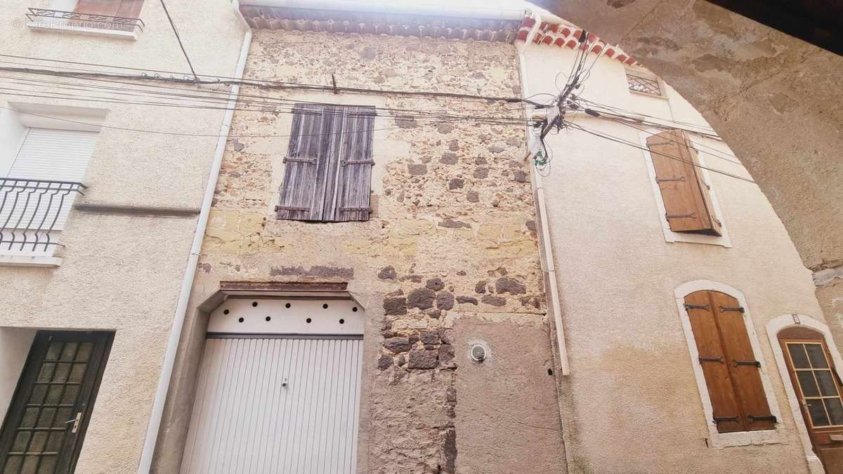 Maison à VILLENEUVE-LES-BEZIERS