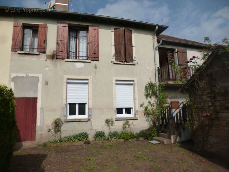 Maison à GUEUGNON