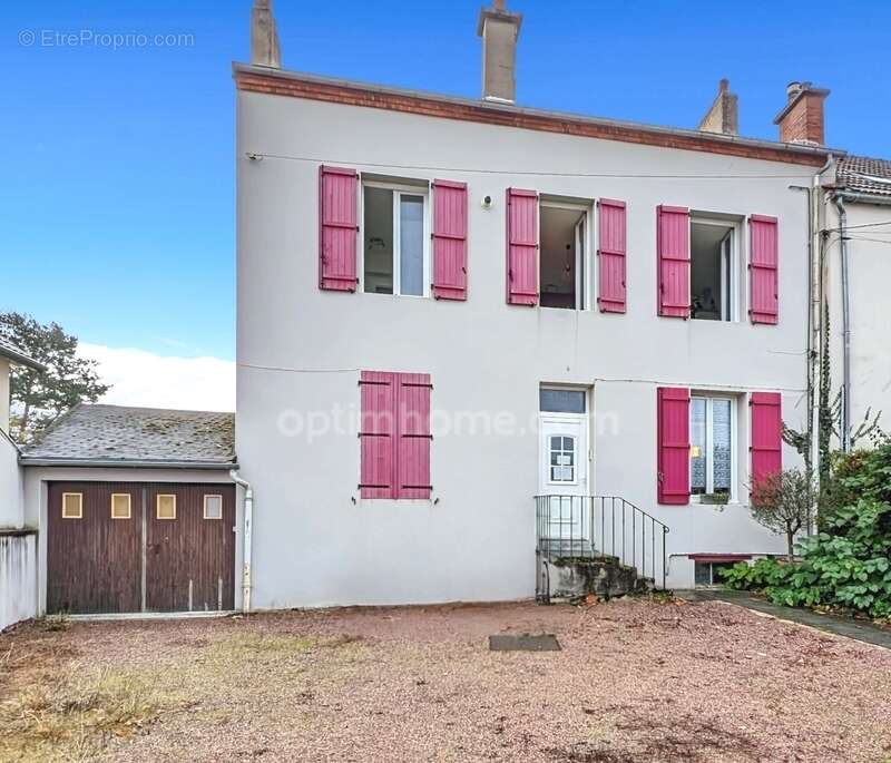 Appartement à BELLERIVE-SUR-ALLIER