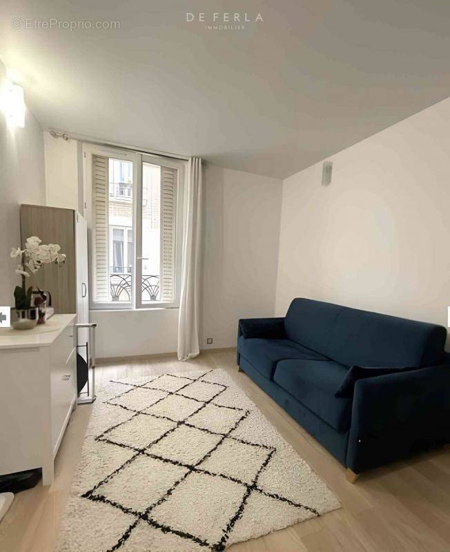 Appartement à PARIS-15E