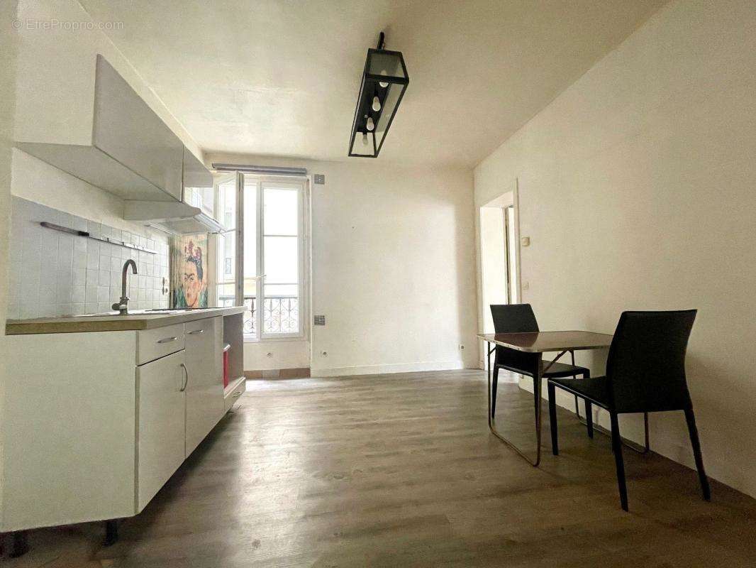 Appartement à PARIS-19E