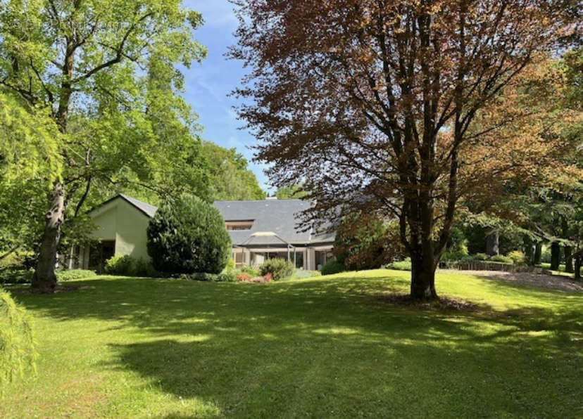 Maison à CRESPIERES