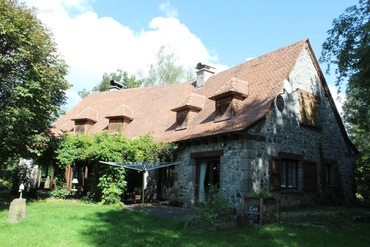 Maison à YTRAC