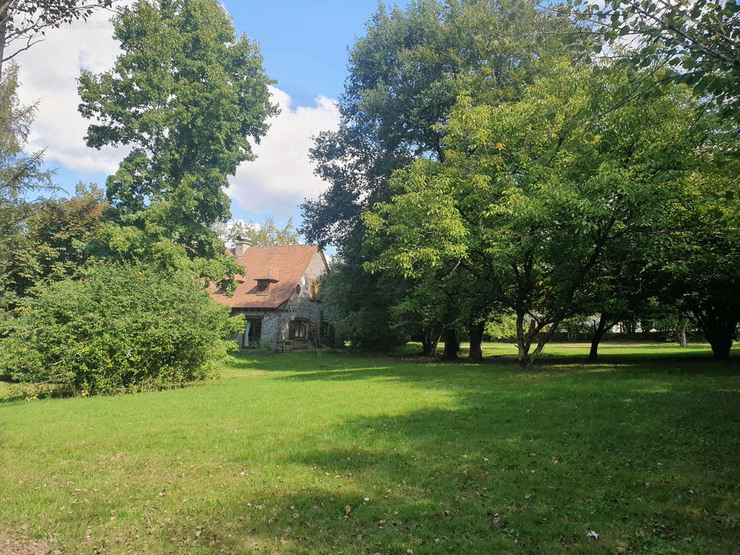 Maison à YTRAC