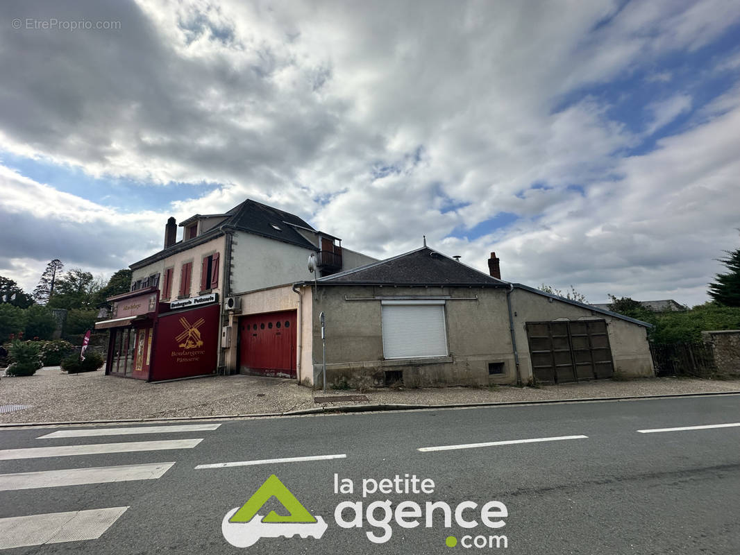 Appartement à EGUZON-CHANTOME