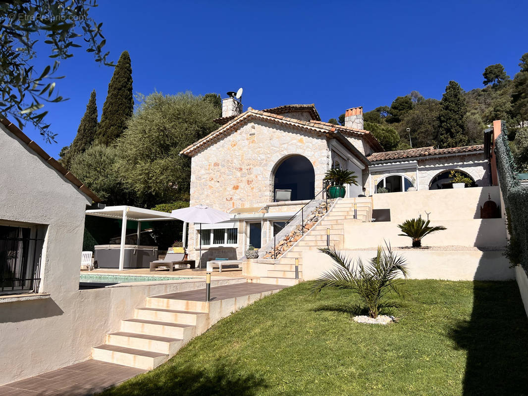 Maison à LA COLLE-SUR-LOUP