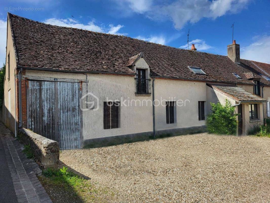 Maison à POILLY-LEZ-GIEN