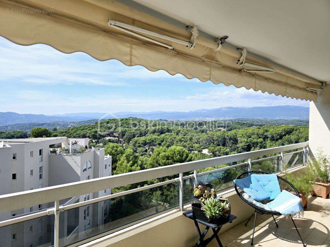 Appartement à MOUGINS