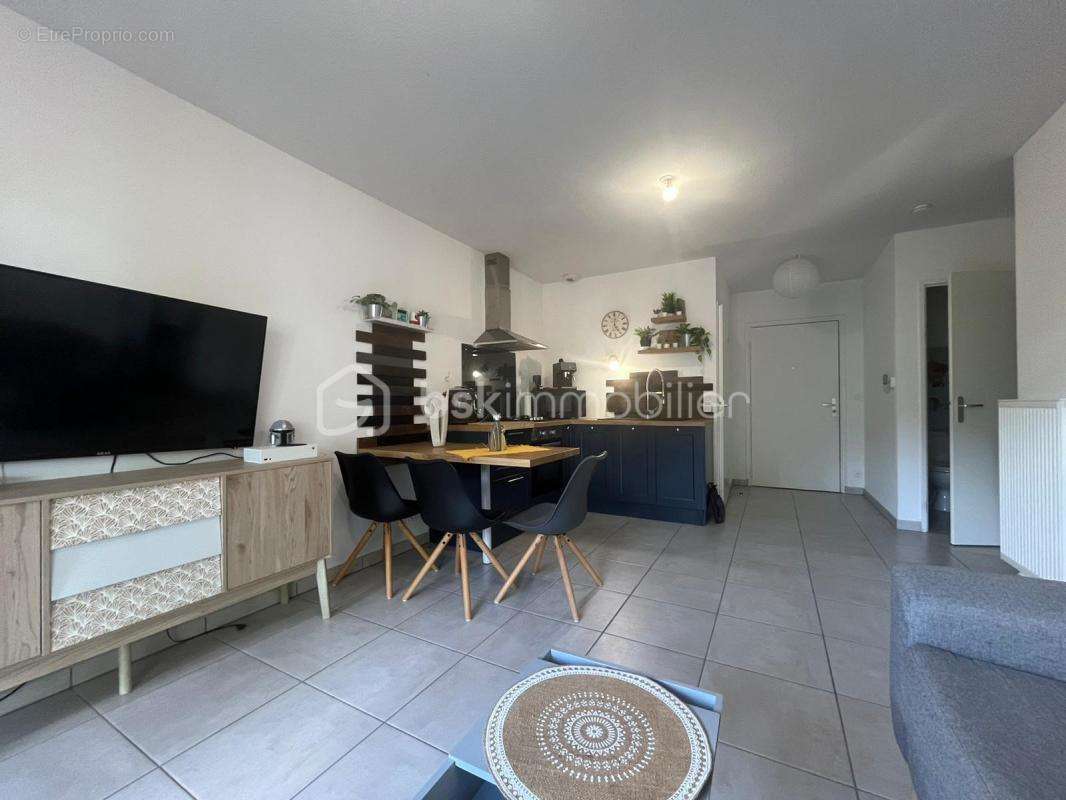 Appartement à SAINT-GEOURS-DE-MAREMNE