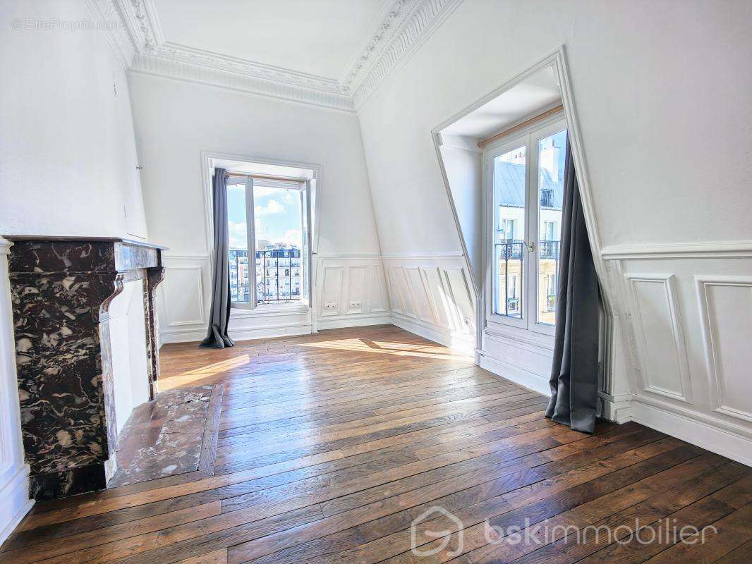 Appartement à PARIS-17E