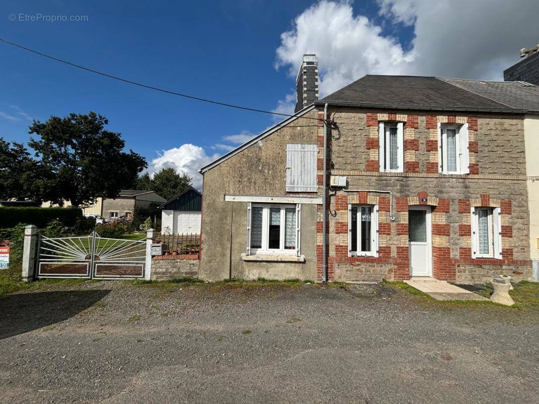 Maison à LE BENY-BOCAGE