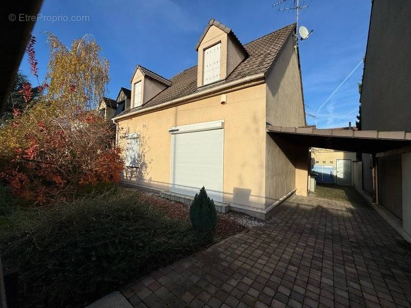 Maison à AULNAY-SOUS-BOIS