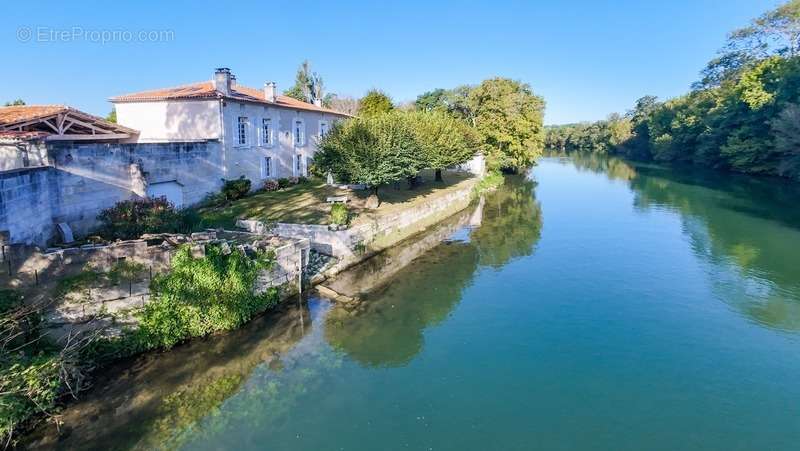 Maison à COGNAC