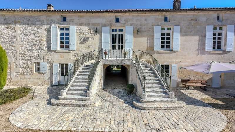 Maison à COGNAC