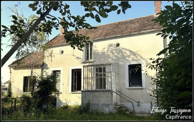 Maison à MALAY-LE-GRAND