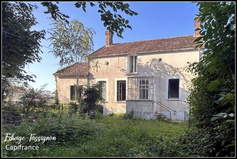 Maison à MALAY-LE-GRAND