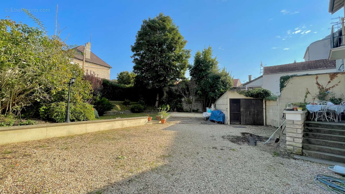 Maison à LIZY-SUR-OURCQ