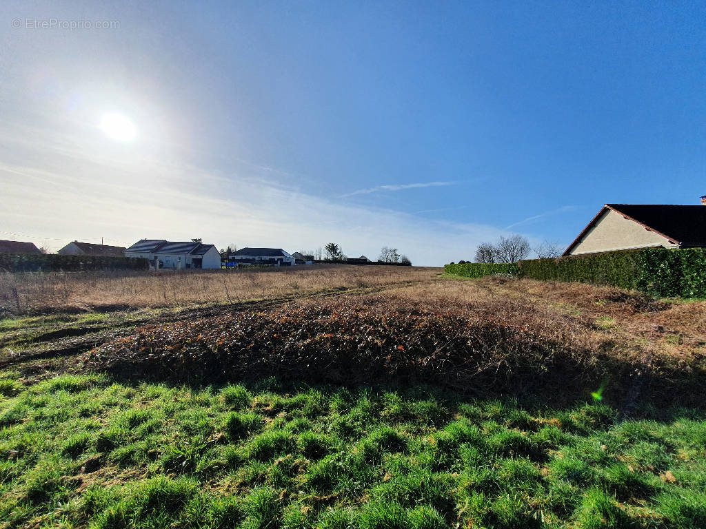 Terrain à BOURGES