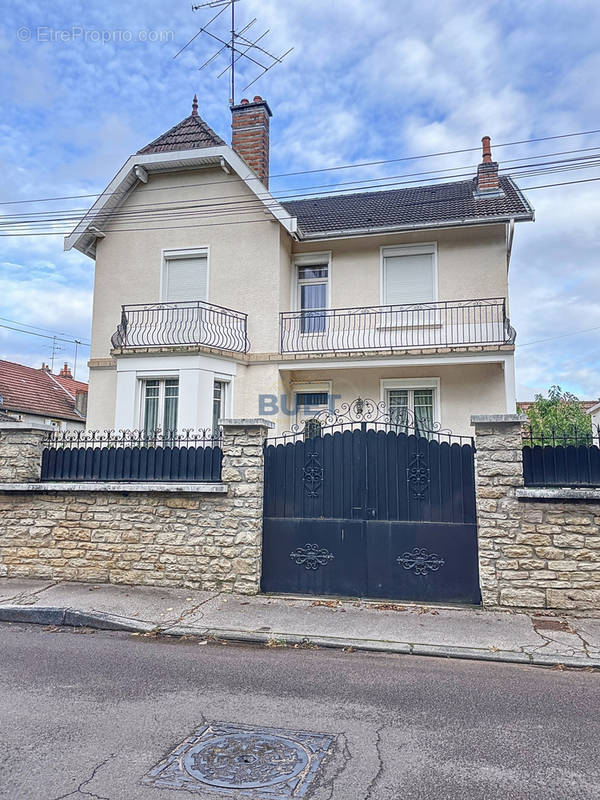 Maison à DIJON