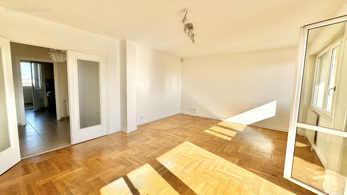 Appartement à VILLEURBANNE