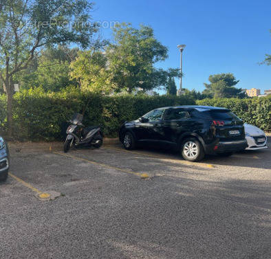 Parking à MARSEILLE-13E