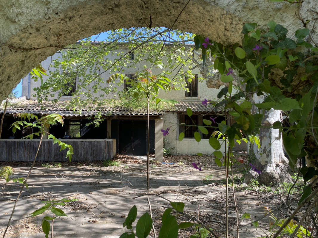 Maison à BOLLENE