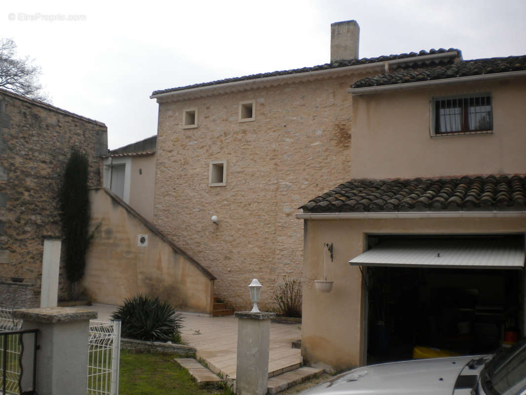 Maison à BOLLENE