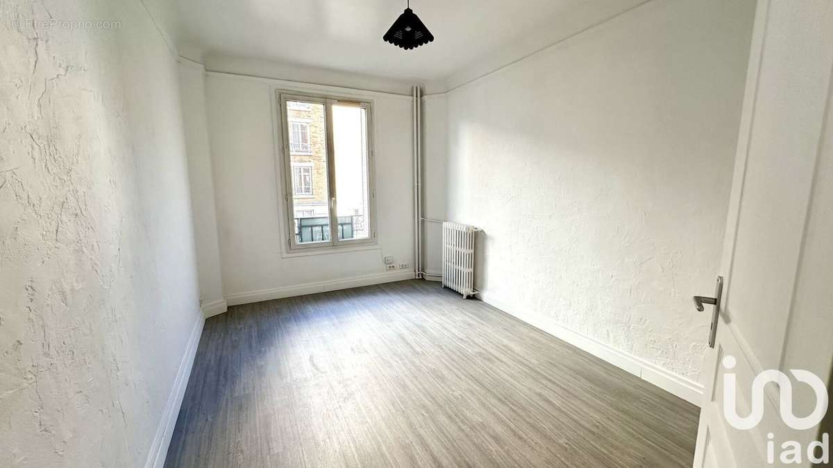 Photo 6 - Appartement à COURBEVOIE