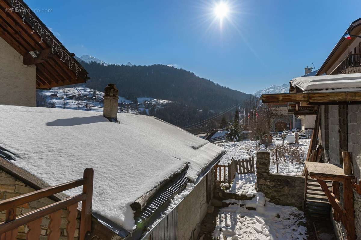 Appartement à LES ALLUES