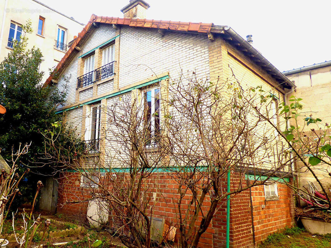 Maison à IVRY-SUR-SEINE