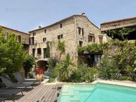 Maison à UZES