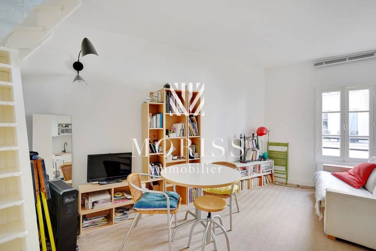 Appartement à PARIS-9E