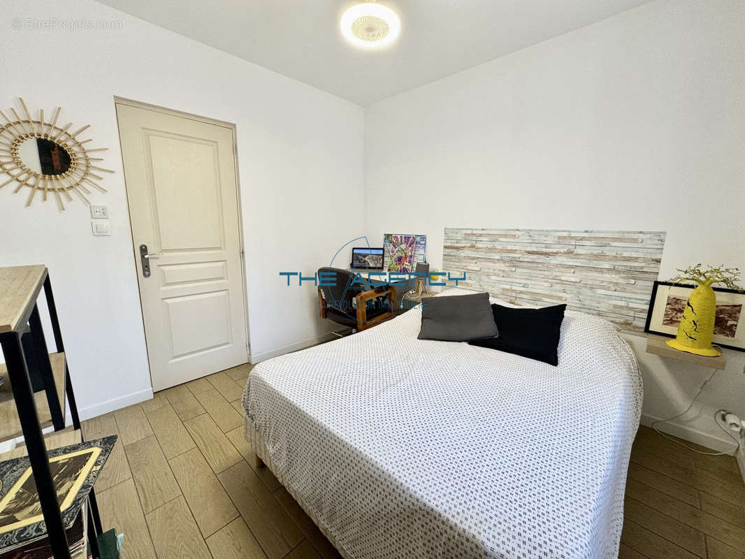 Appartement à MARSEILLE-7E