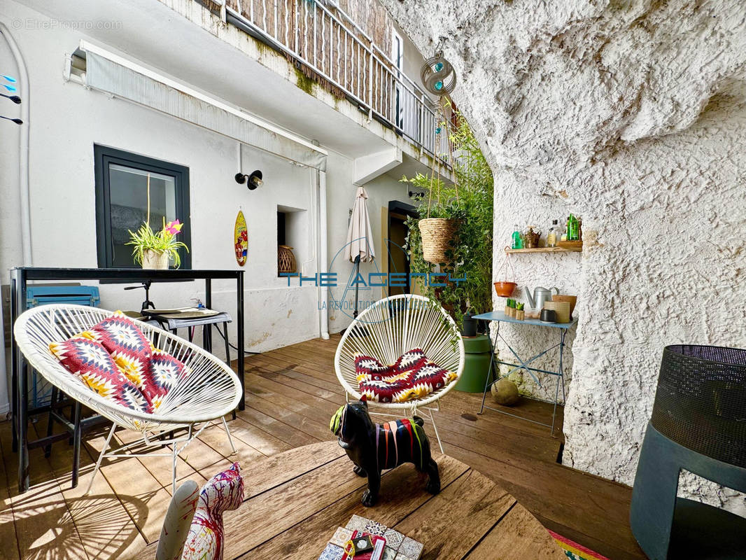 Appartement à MARSEILLE-7E