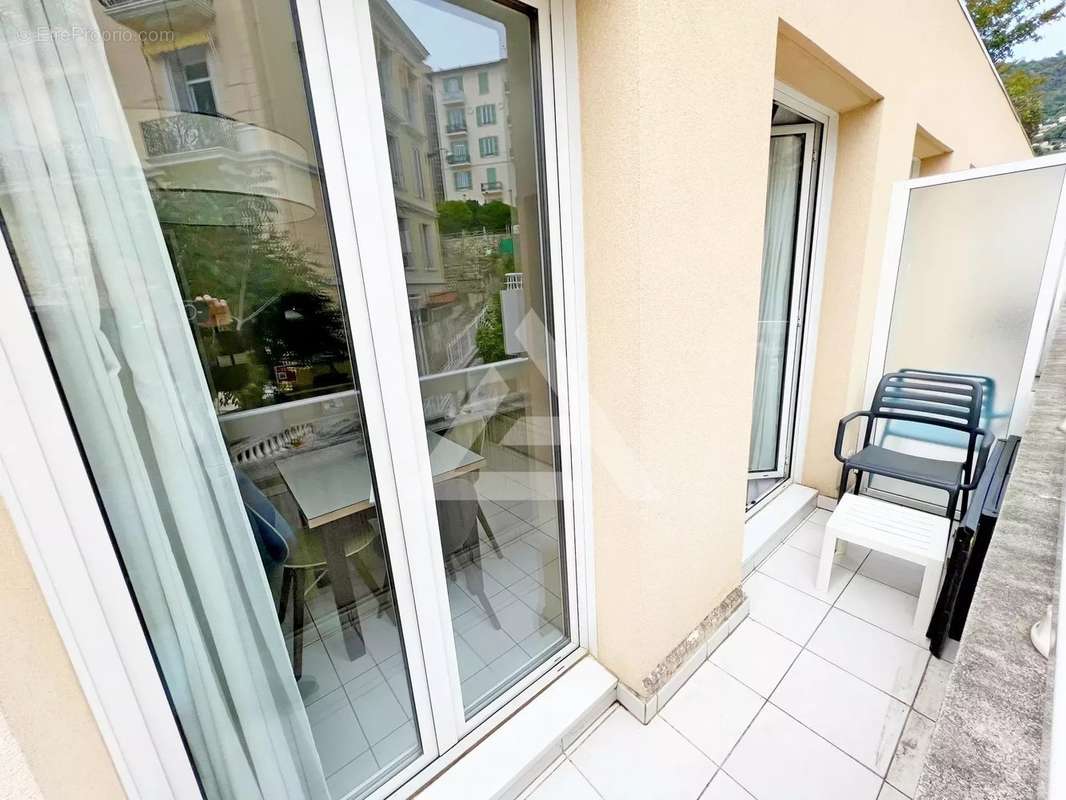 Appartement à BEAUSOLEIL