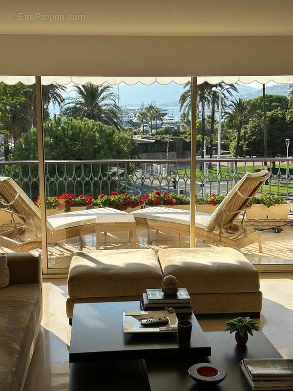 Appartement à CANNES