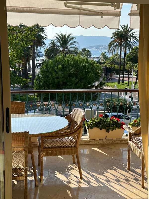 Appartement à CANNES